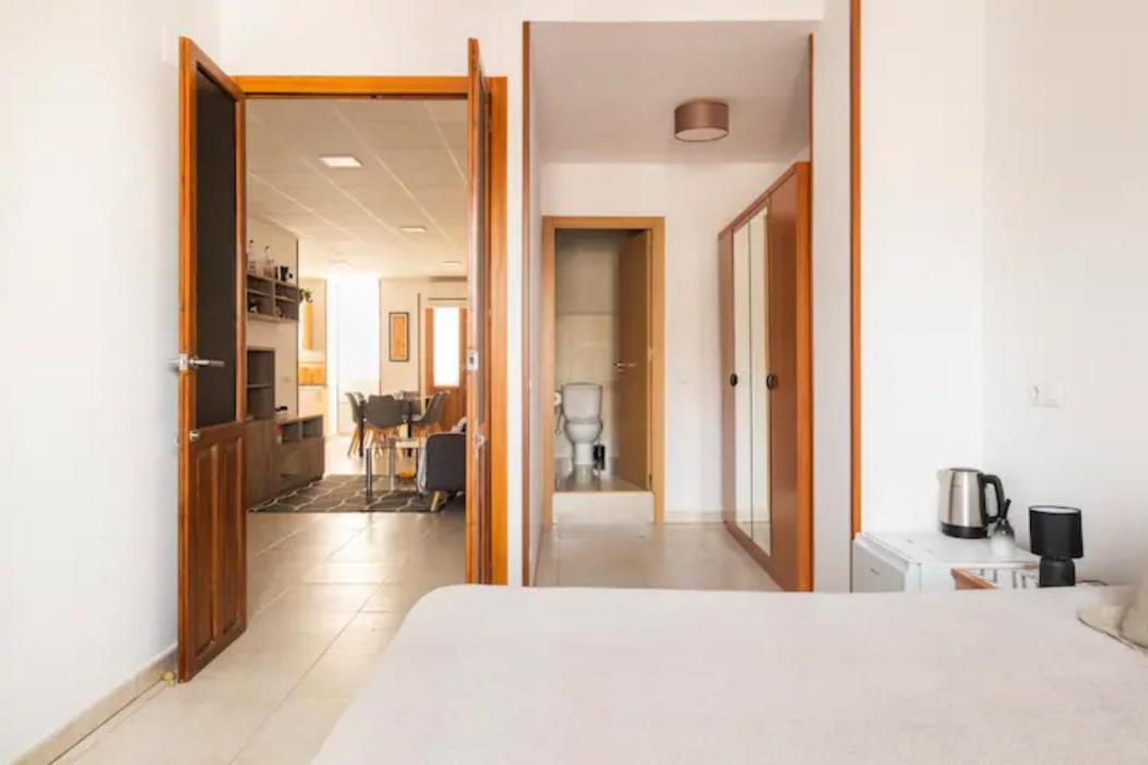 Room With Private Bathroom And Balcony Nearby The Mercado Central, Center And Beach Alicante Eksteriør bilde