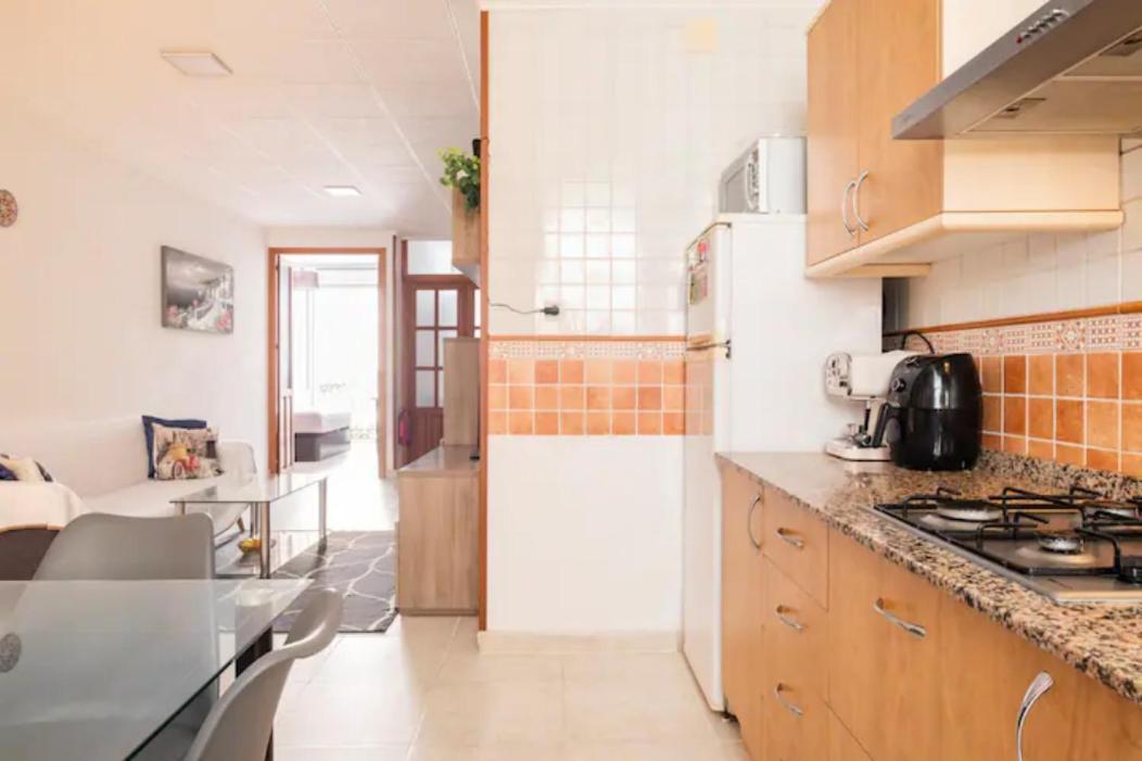 Room With Private Bathroom And Balcony Nearby The Mercado Central, Center And Beach Alicante Eksteriør bilde