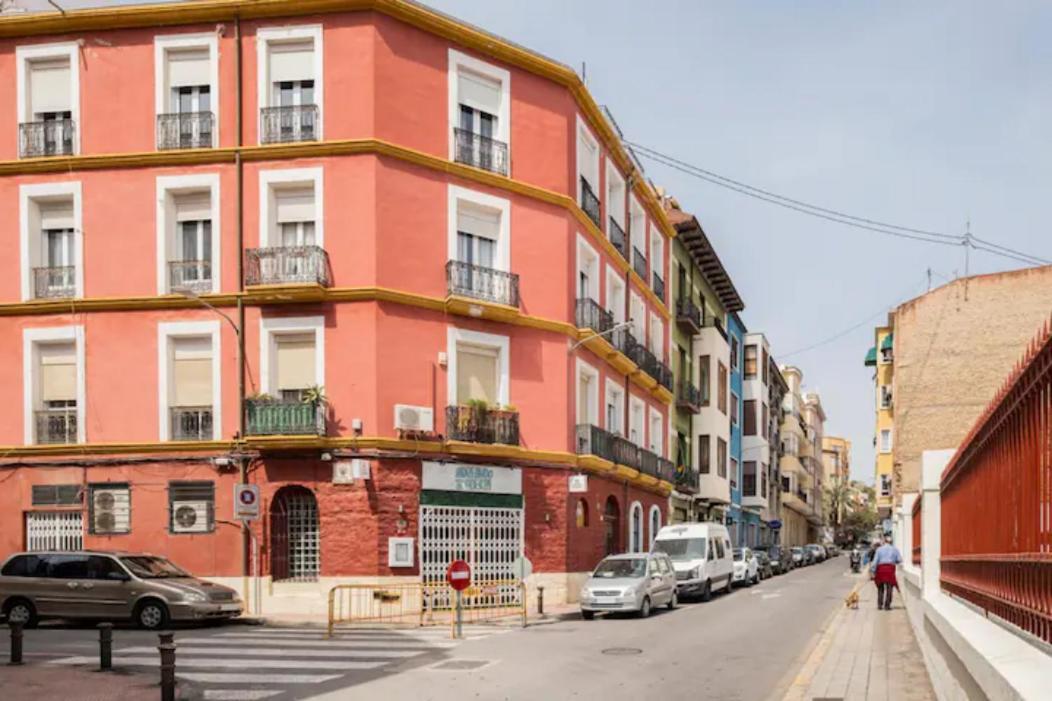 Room With Private Bathroom And Balcony Nearby The Mercado Central, Center And Beach Alicante Eksteriør bilde