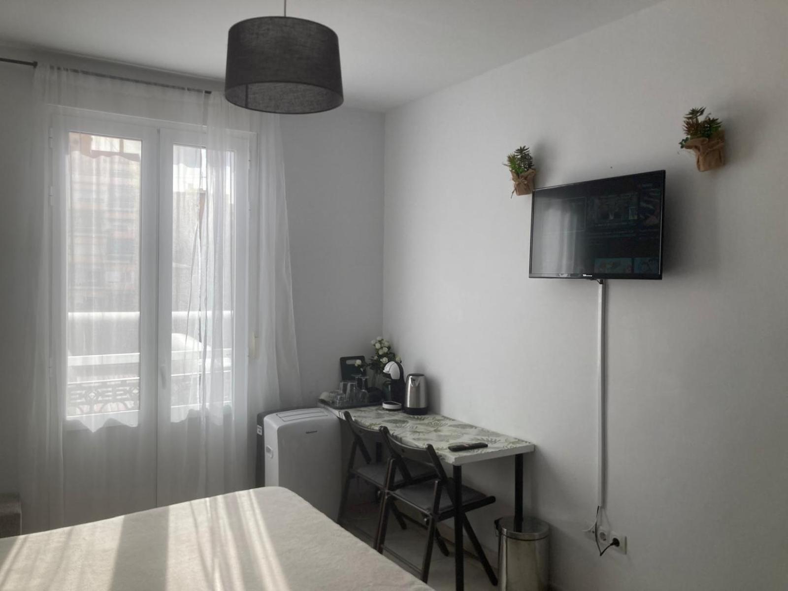Room With Private Bathroom And Balcony Nearby The Mercado Central, Center And Beach Alicante Eksteriør bilde