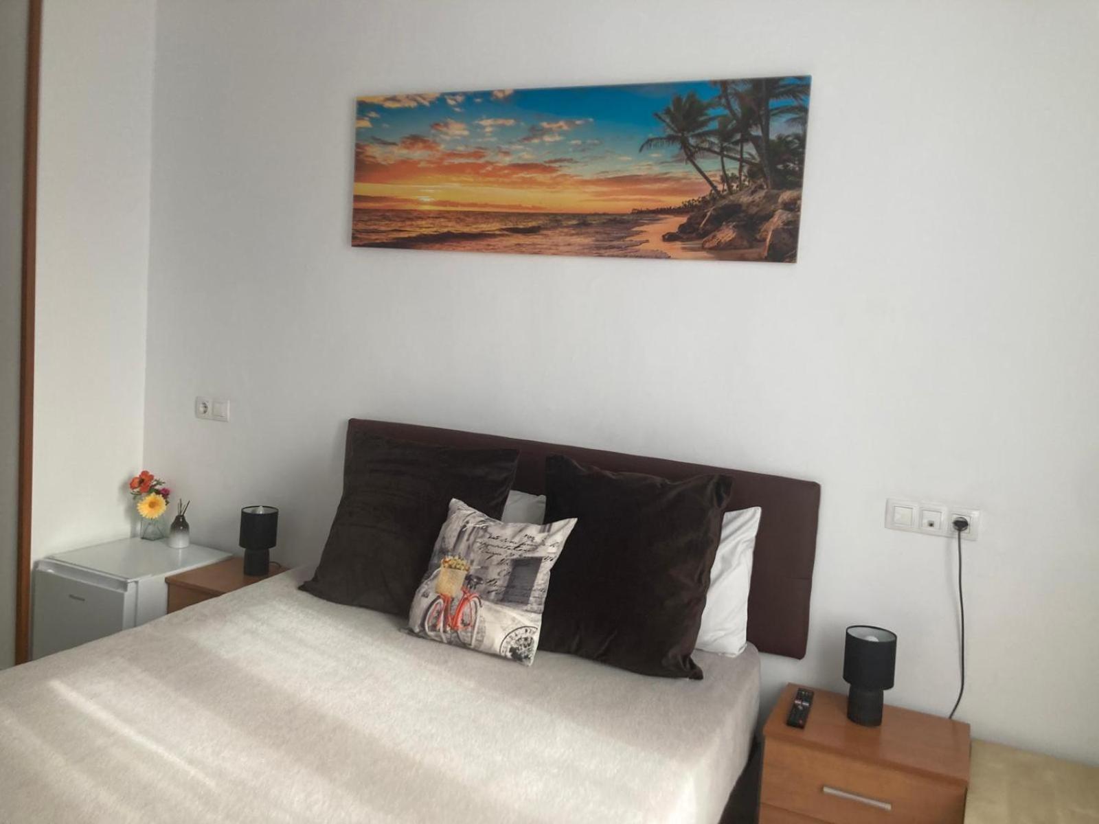 Room With Private Bathroom And Balcony Nearby The Mercado Central, Center And Beach Alicante Eksteriør bilde