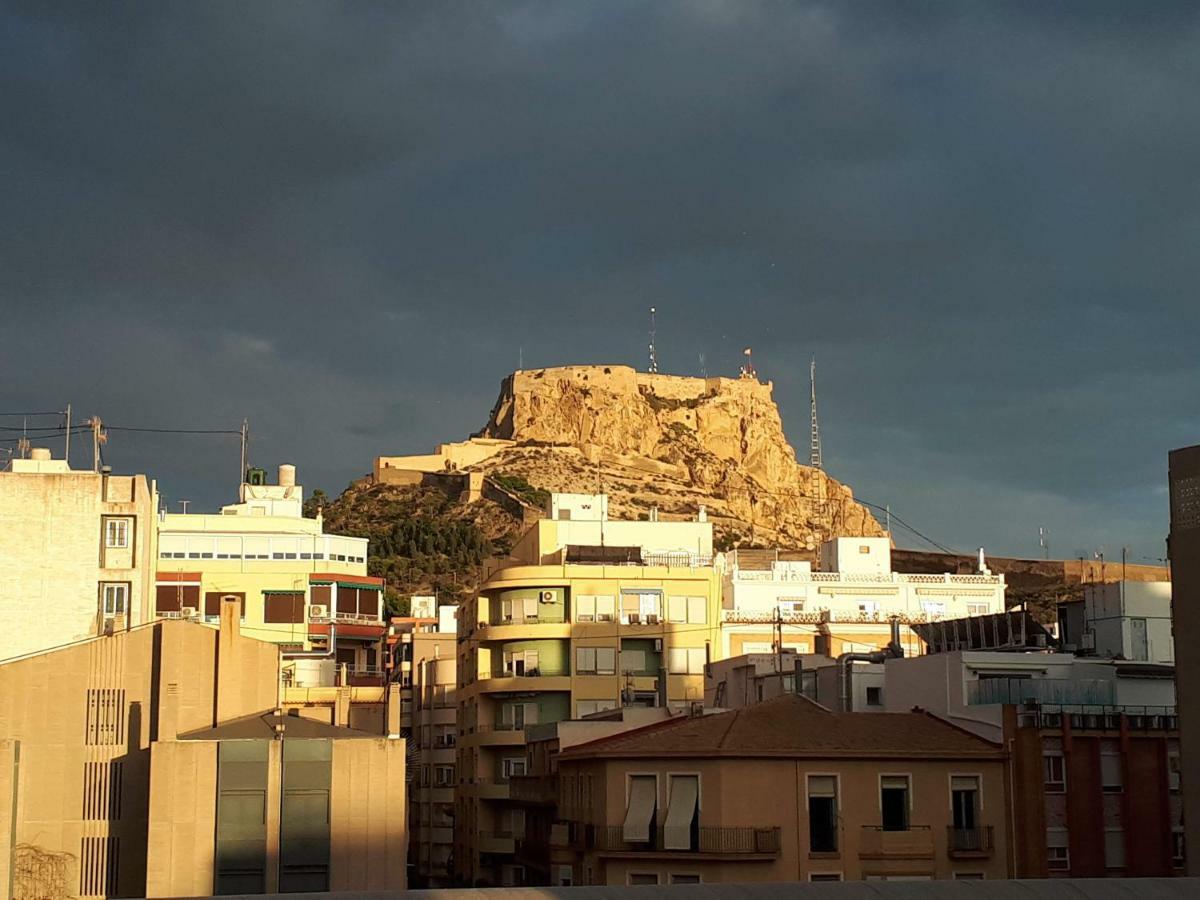 Room With Private Bathroom And Balcony Nearby The Mercado Central, Center And Beach Alicante Eksteriør bilde